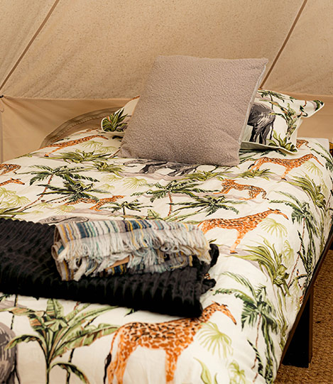 Single bed glamping